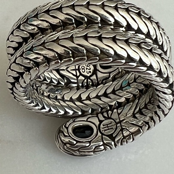 John Hardy Silver and Black Chalcedony Women's Ring - Picture 2 of 4